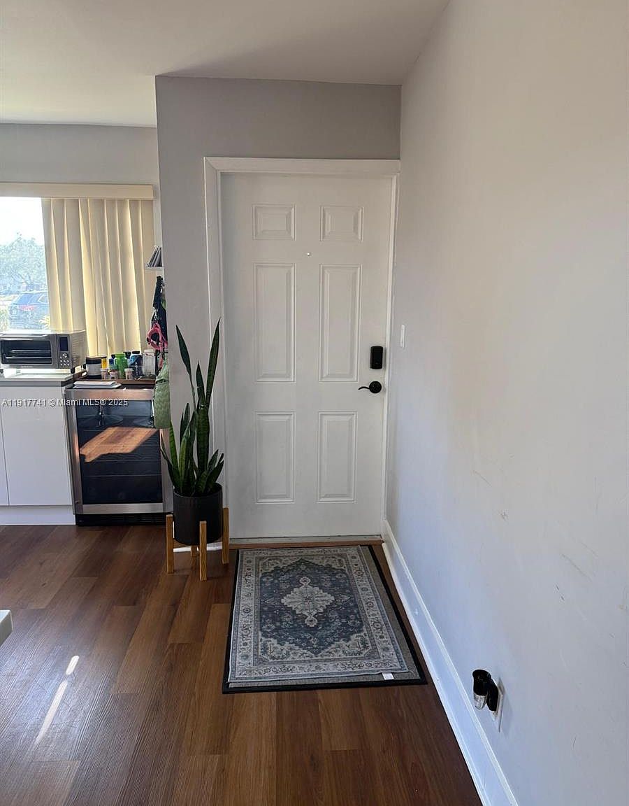 8123 Lagos De Campo Blvd #A-2