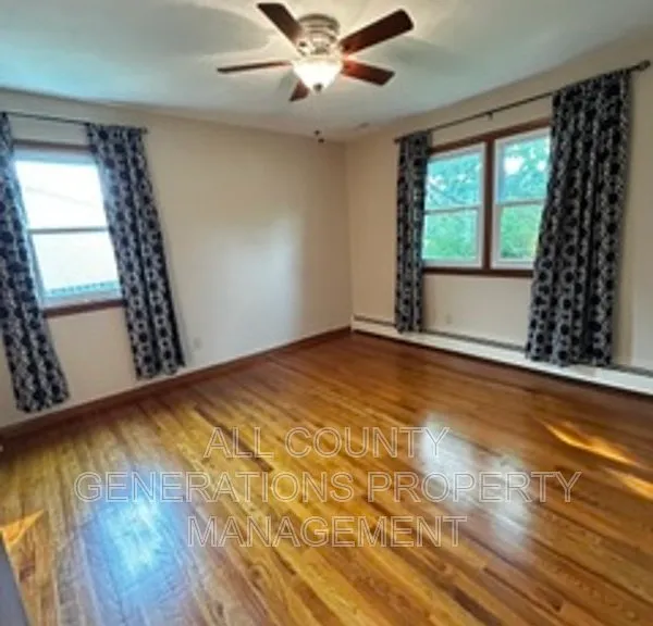 2281 Weymouth Rd — Photo 10
