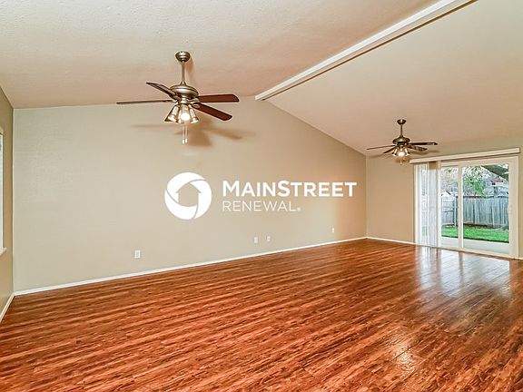 3rd image of 3809 Bee Tree Ln