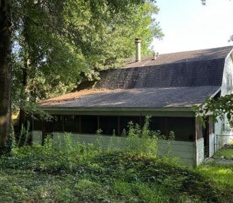 2nd image of 134 Gray Dr