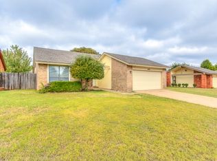 6805 Elk Canyon Rd, Oklahoma City, OK 73162