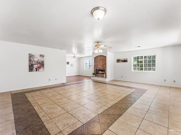 3rd image of 21208 Madre St