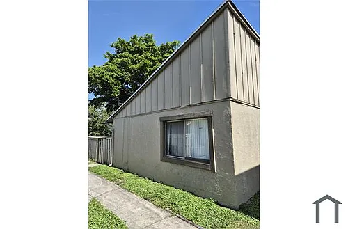 5977 NW 21st St Photo 1 5977 NW 21st St Photo 1