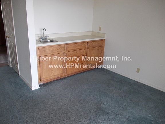 4th image of 1112 Lantern View Dr