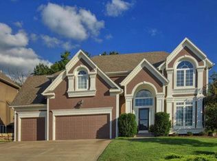 4501 NE Ridgeline Cir, Lees Summit, MO 64064