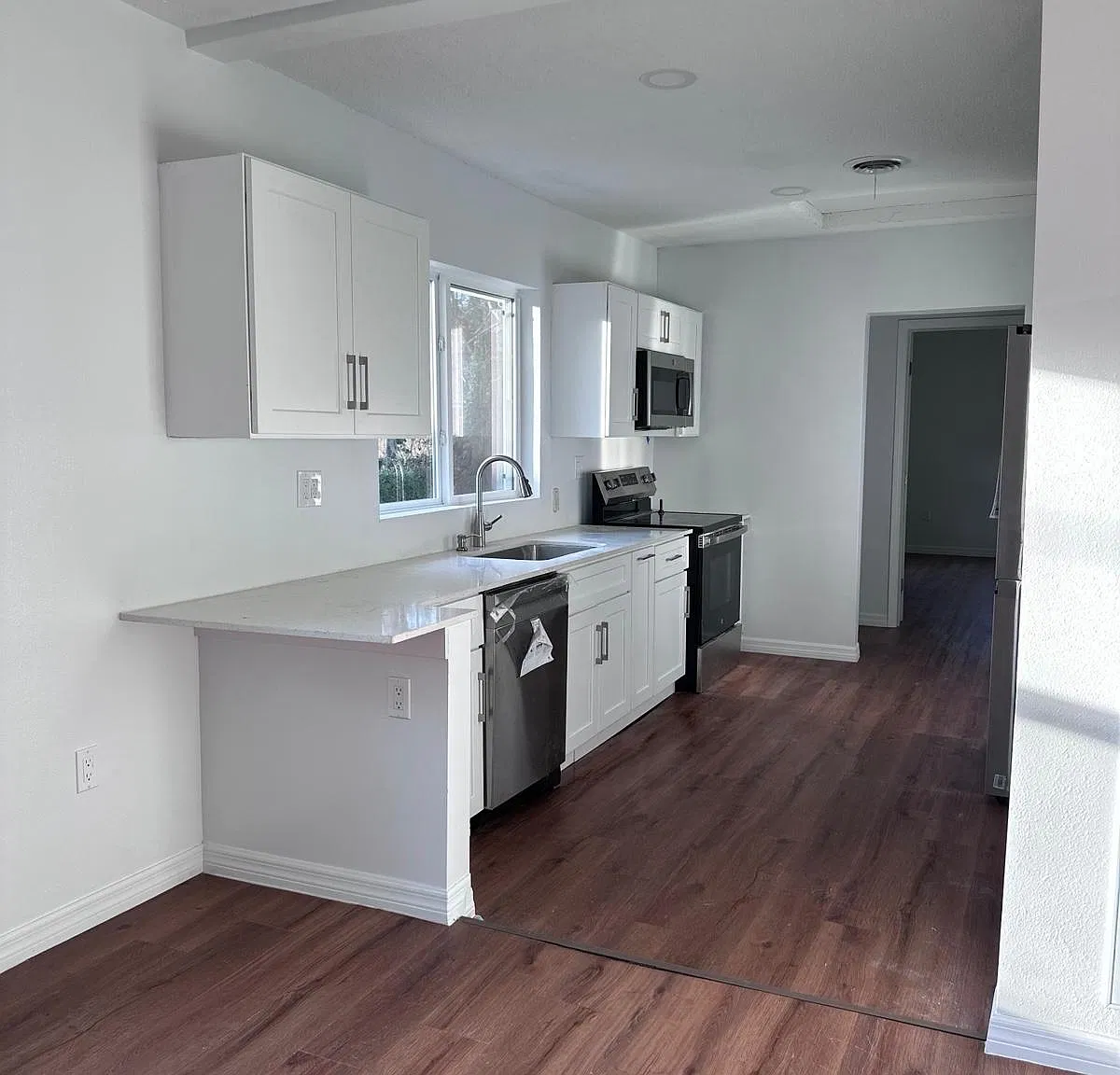 3 bed, 1491 sqft, $1,800 — Photo 4