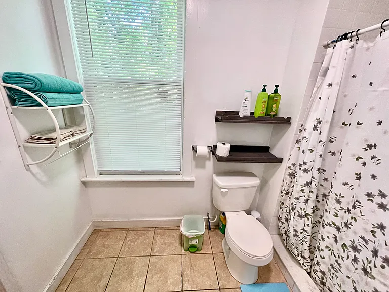 229 Wood St #2 — Photo 9