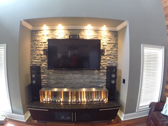 5th image of 310 N Village Dr