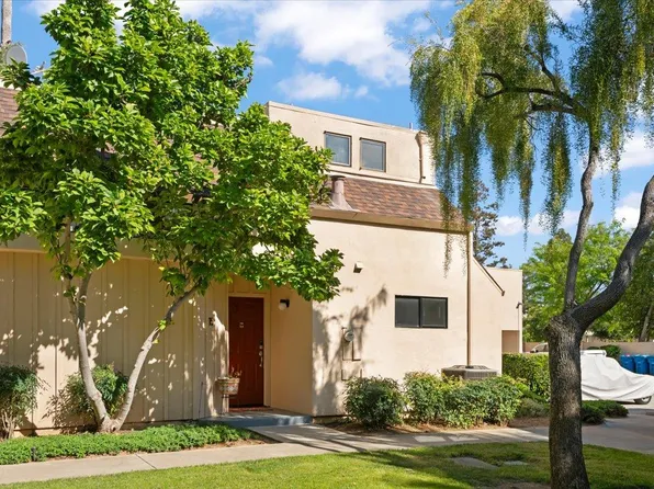 8170 Westwood Dr APT 15, Gilroy, CA 95020