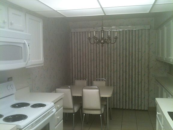 4th image of 5501 Lincoln Ave Unit 409
