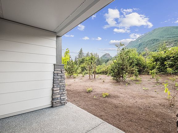 Covered Rear Patio