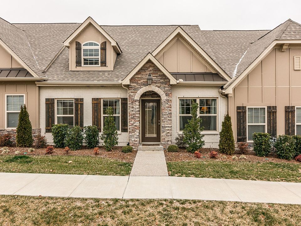 1st image of 285 Chancery Dr