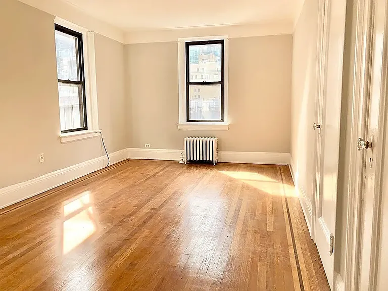 400 E 50th St #3G — Photo 7