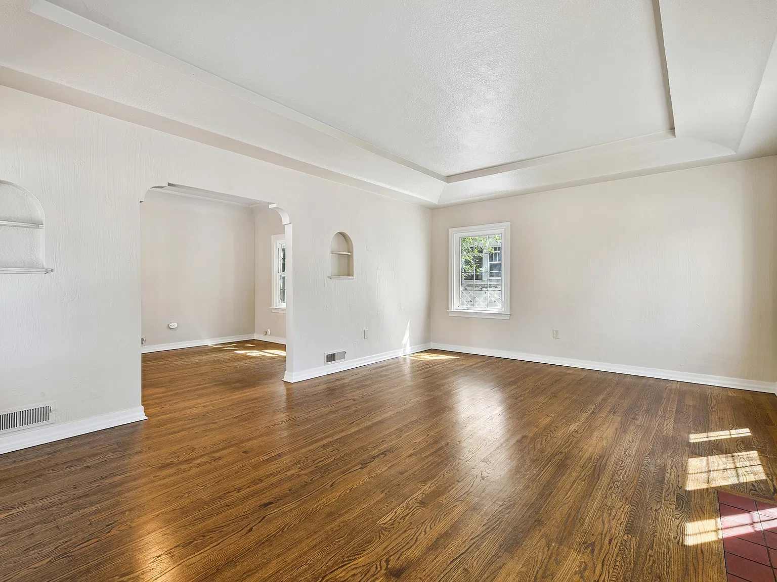 4 bed, 2514 sqft, $2,750 — Photo 4