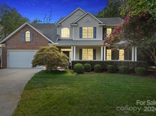 8610 Ellington Park Dr, Charlotte, NC 28277
