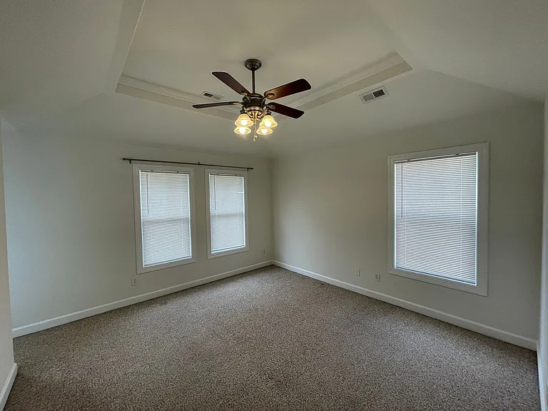 1029 E Balview Ave — Photo 21