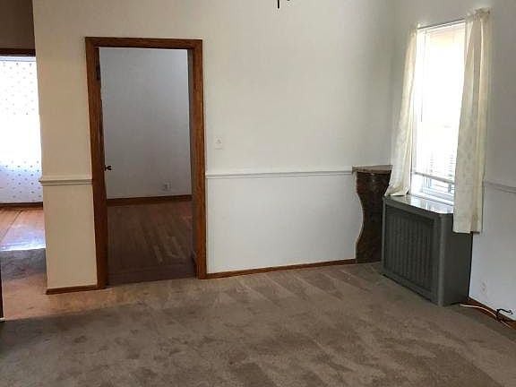 5th image of 352 Liberty Ave