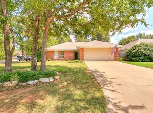 301 Paluxy St, Glen Rose, TX 76043