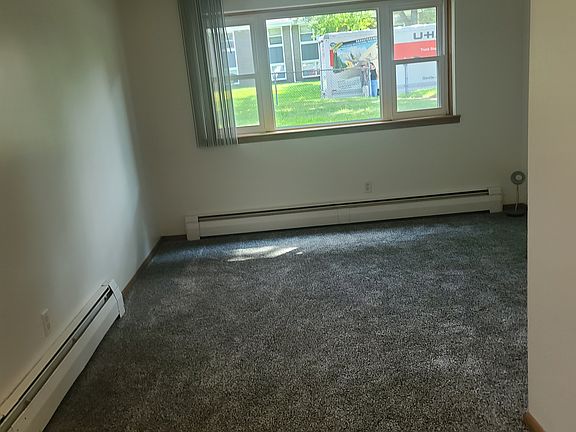 4th image of 2823 Euclid Ave