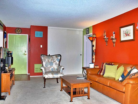 4th image of 821 N Humboldt St APT 315
