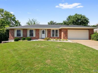 3511 Hidden Stone Ct, Saint Louis, MO, 63129