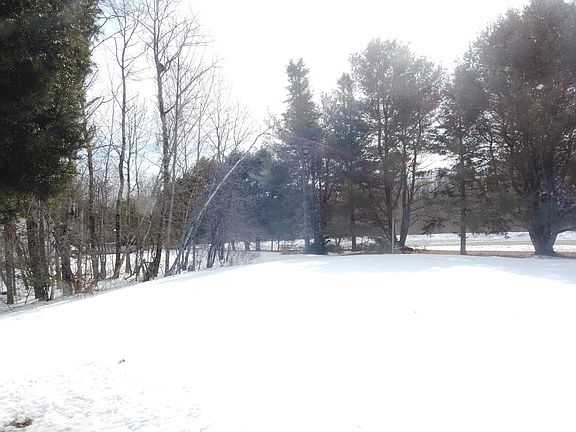 3rd image of 34 Eagle Road