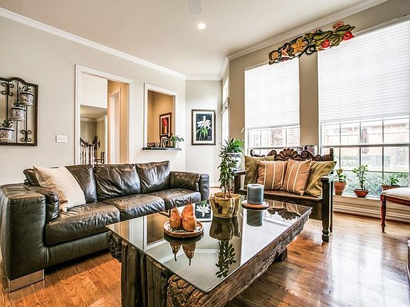 5th image of 4556 Pecan Valley Dr