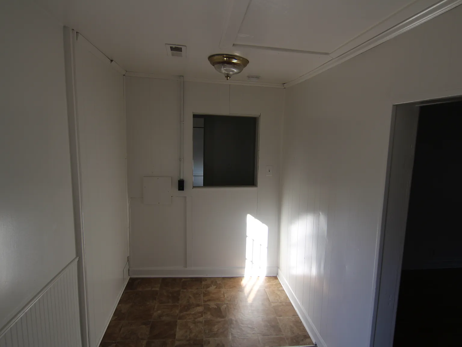 1 bed, 911 sqft, $945 — Photo 4