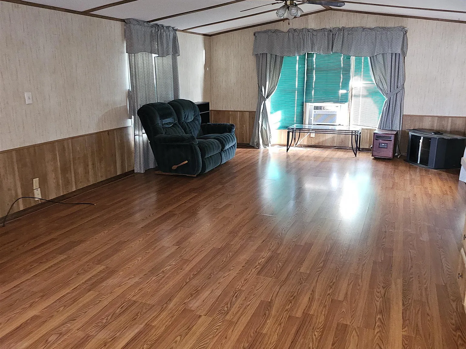 2 bed, 832 sqft, $900 — Photo 4