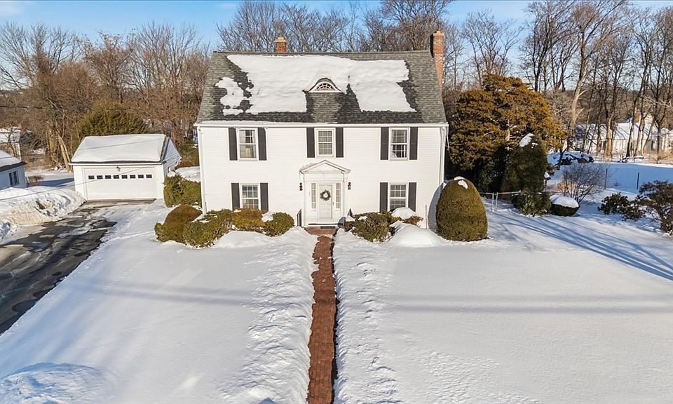 1st image of 593 Prospect St