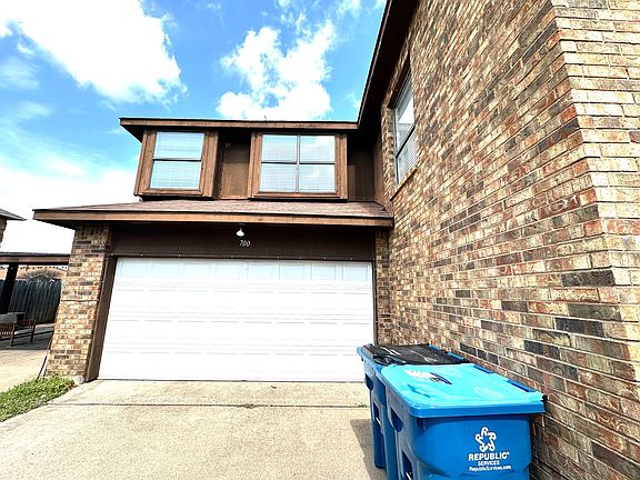 5th image of 700 Crescent Dr