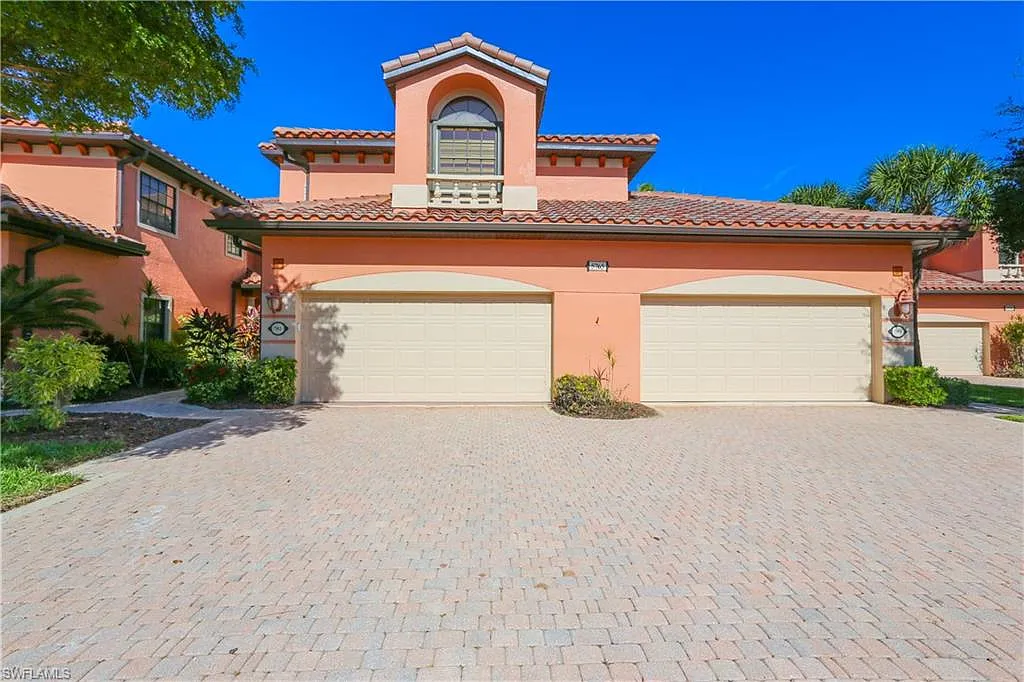 2 bed, 2.0 bath, 1800 sqft, $7,500 — Photo 1