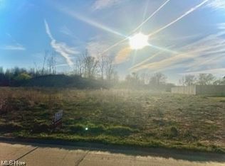 286 Eastlake Dr, Lagrange, OH 44050