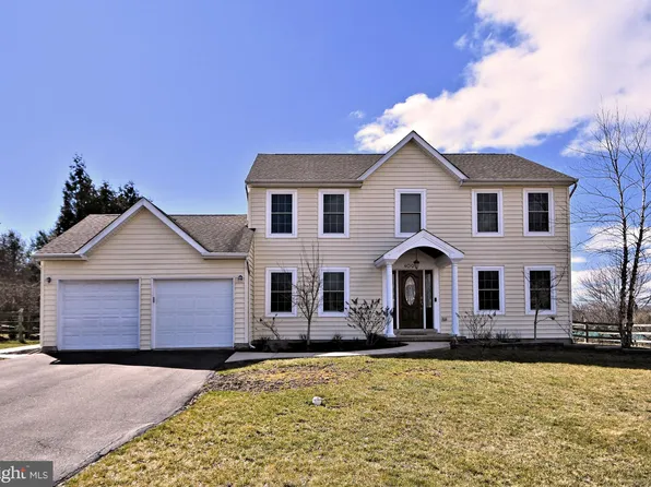 4096 Gregory Dr, Doylestown, PA 18902