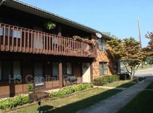 2333 Frank Scott Pkwy W APT 6, Belleville, IL