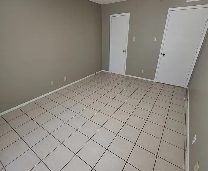 4803 Country Club Dr #B — Photo 12