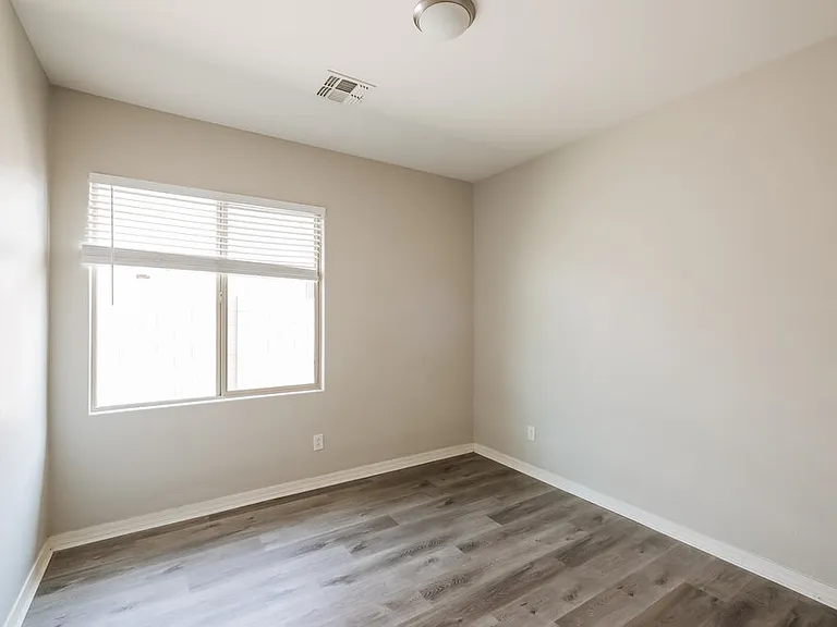 1862 S 237th Ave — Photo 11