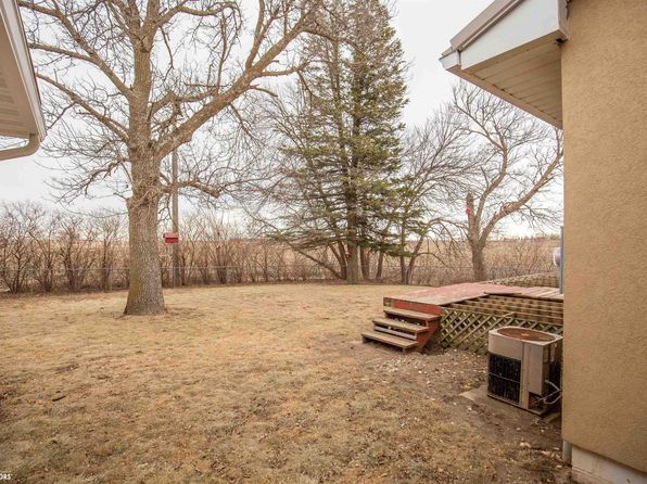 616 3rd St, Lakota, IA 50451