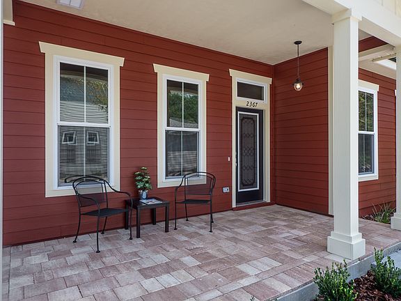4th image of 2367 NW 32nd Pl