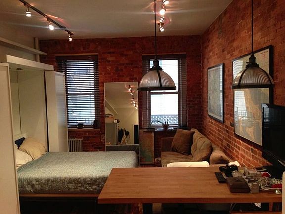 4th image of 628 E 14th St APT 2