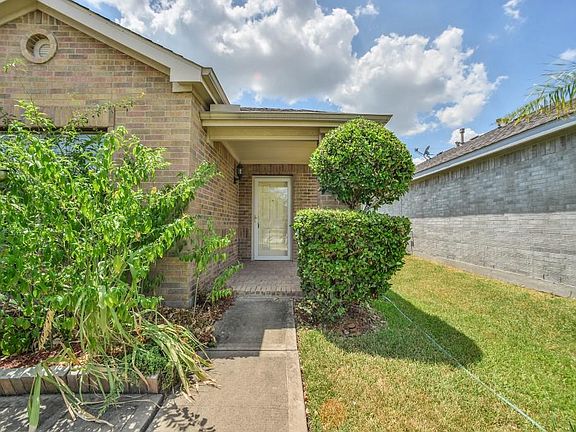 2nd image of 1206 Concord Pl