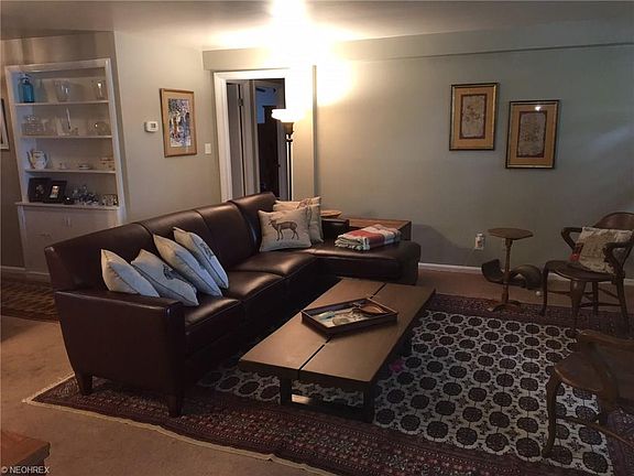 5th image of 19901 Van Aken Blvd APT 6