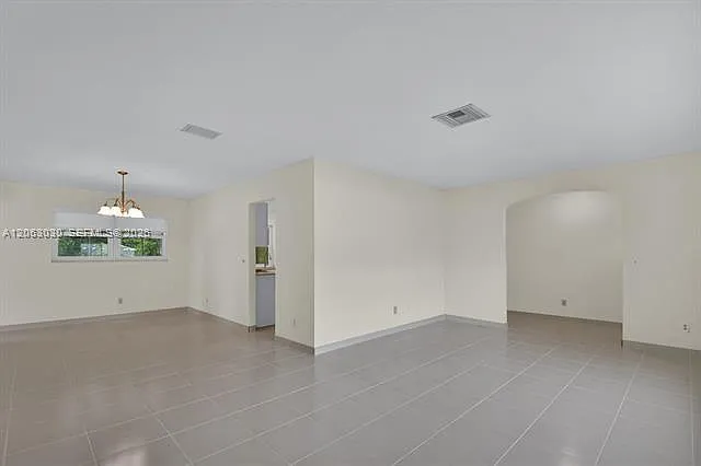 2480 Windsor Rd — Photo 11