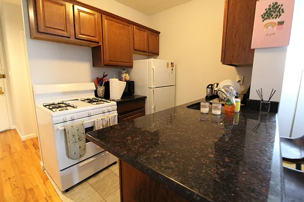 Rented by Compass | media 10