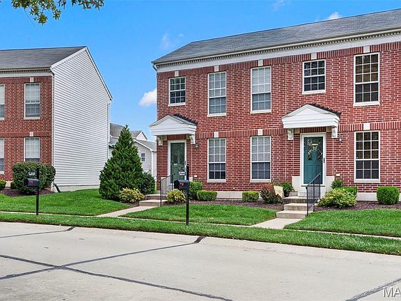 2nd image of 871 Boardwalk Springs Pl