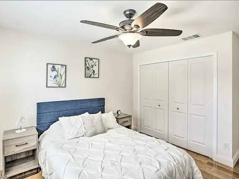 2806 SW 38th Ter — Photo 18