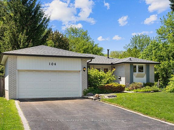 2nd image of 104 Marwin Rd