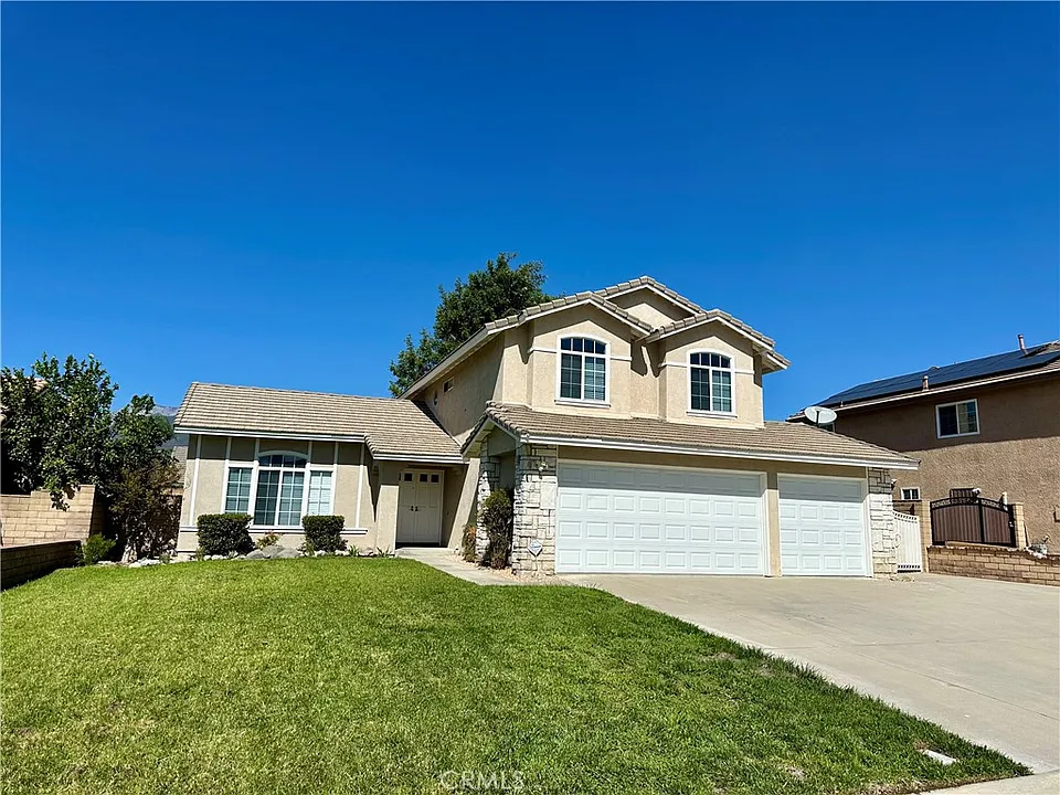 3680 N Live Oak Ave