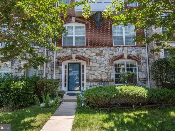 1004 Hoke Ln, Fredericksburg, VA 22401