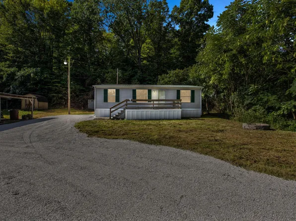 3739 Campton Rd, Stanton, KY 40380